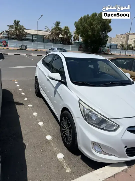 Hyundai Accent 2018 photo 5