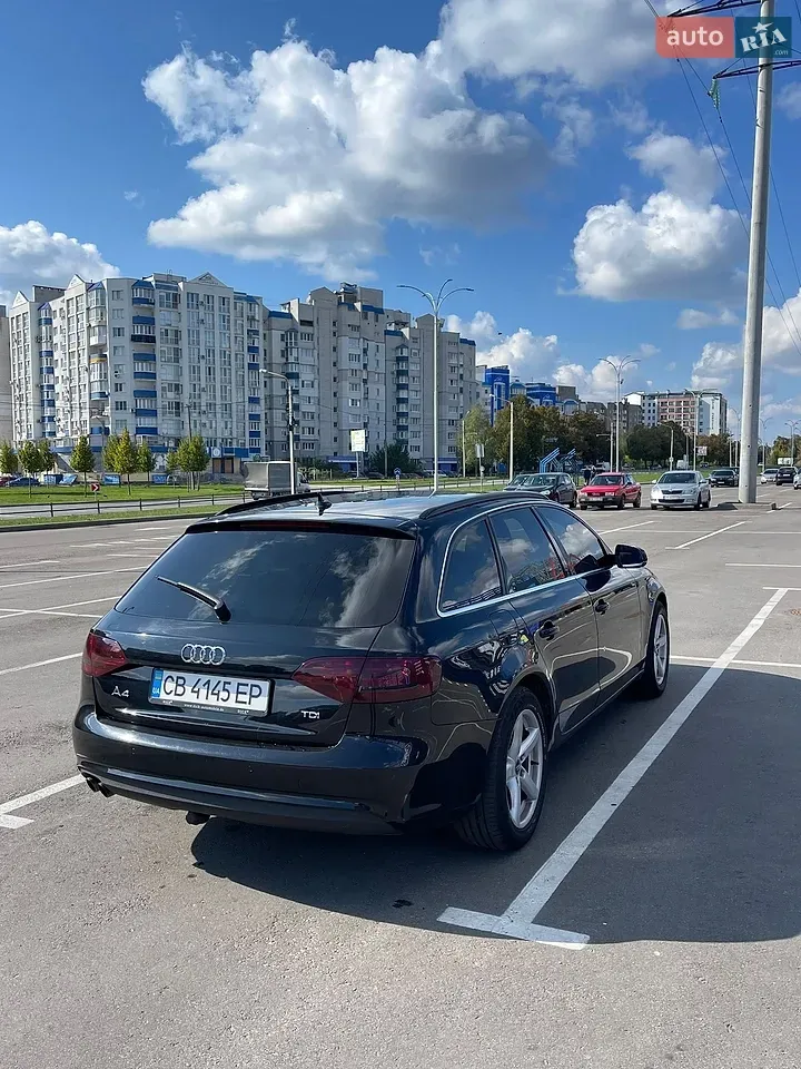 Audi A4 2012 photo 4