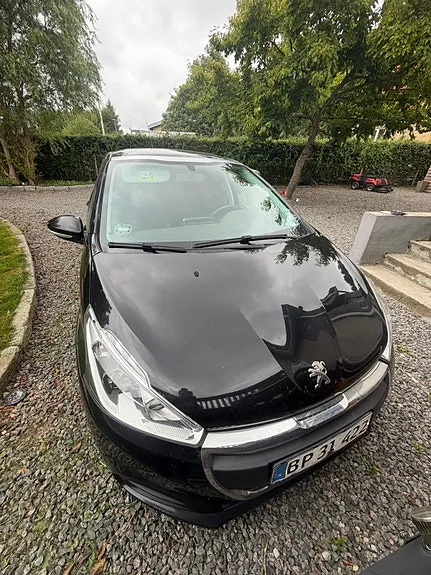 Peugeot 208 2016 photo 5