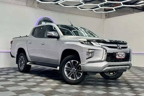 Mitsubishi Triton