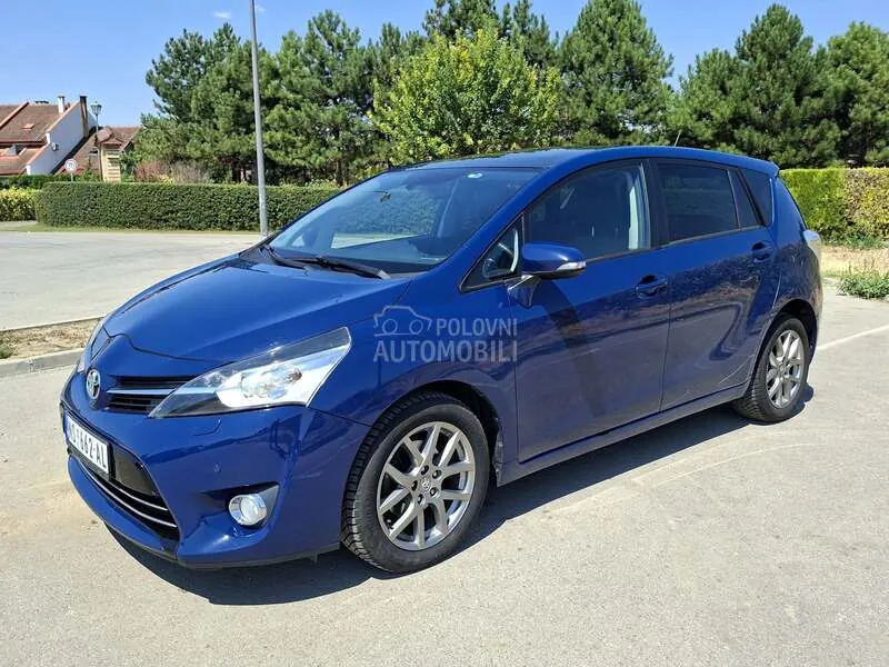 Toyota Verso 2013 photo 5