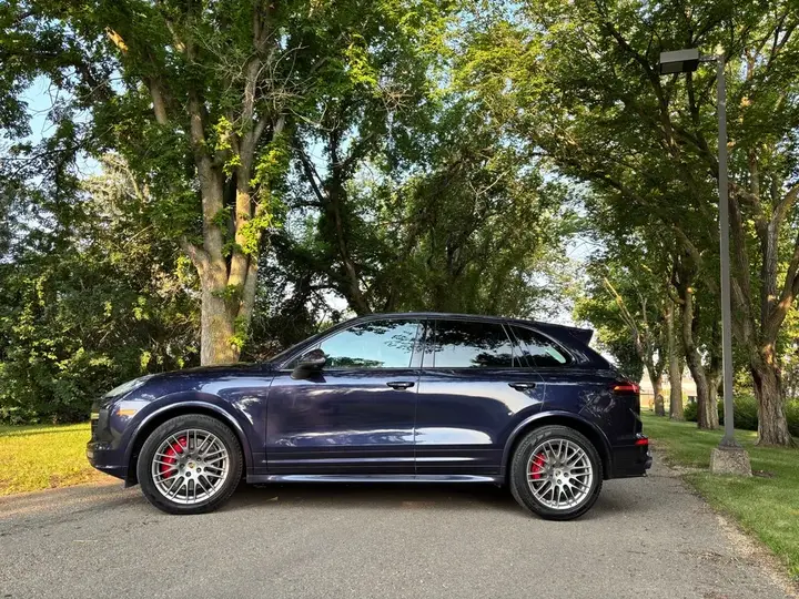 Porsche Cayenne 2017 photo 2