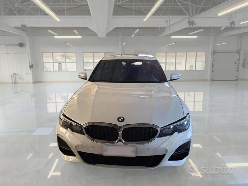 BMW 320 2021 photo 2