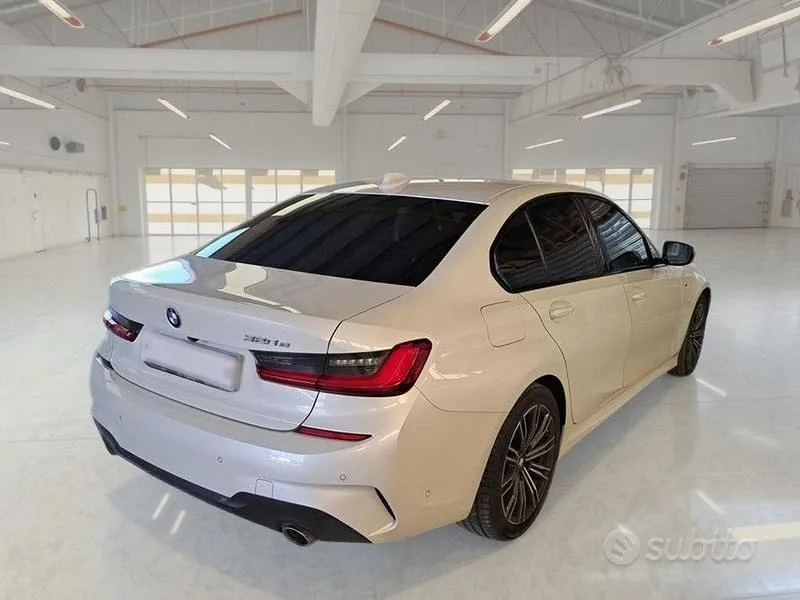 BMW 320 2021 photo 4