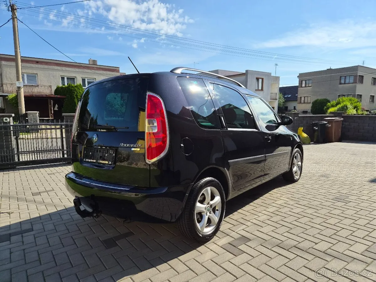 Skoda Roomster 2012 photo 4
