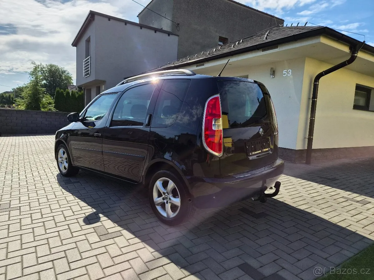 Skoda Roomster 2012 photo 3