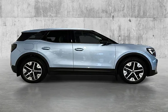 Ford Explorer 2026 photo 4