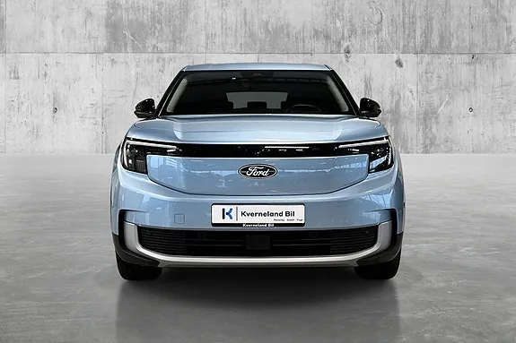 Ford Explorer 2026 photo 2
