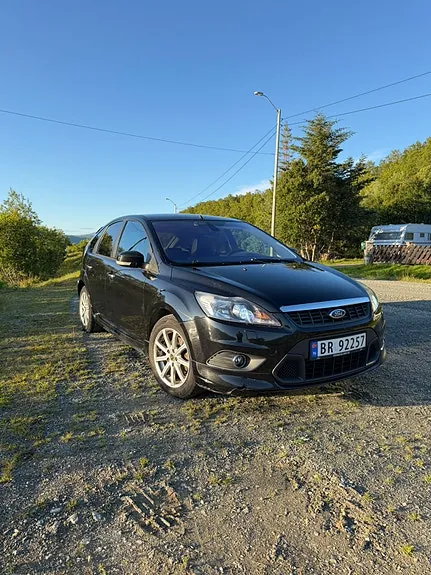 Ford Focus 2009 photo 2