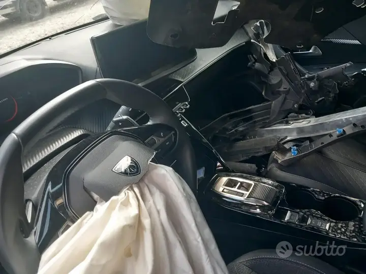 Peugeot 2008 2024 photo 5