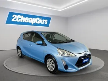 Toyota Aqua 2015 photo 4