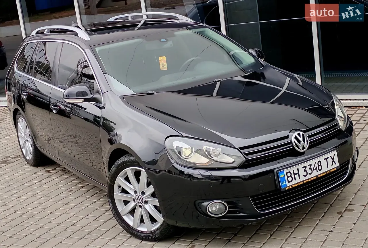 Volkswagen Golf 2010 photo 2