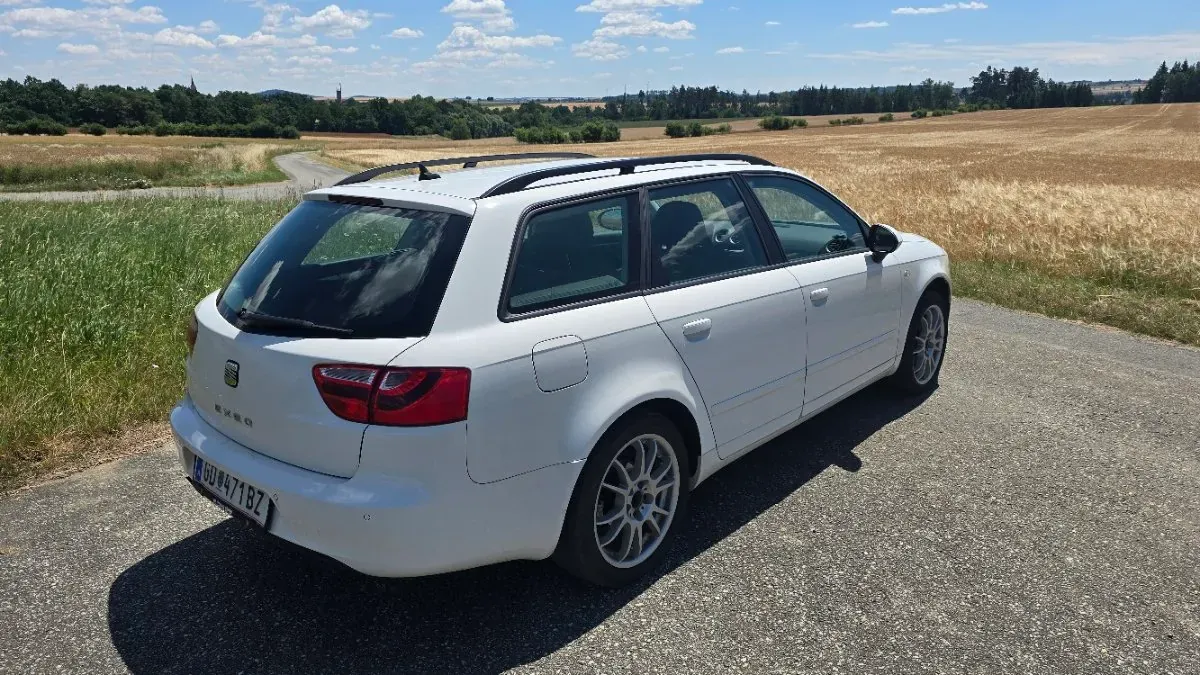 Seat Exeo 2013 photo 3