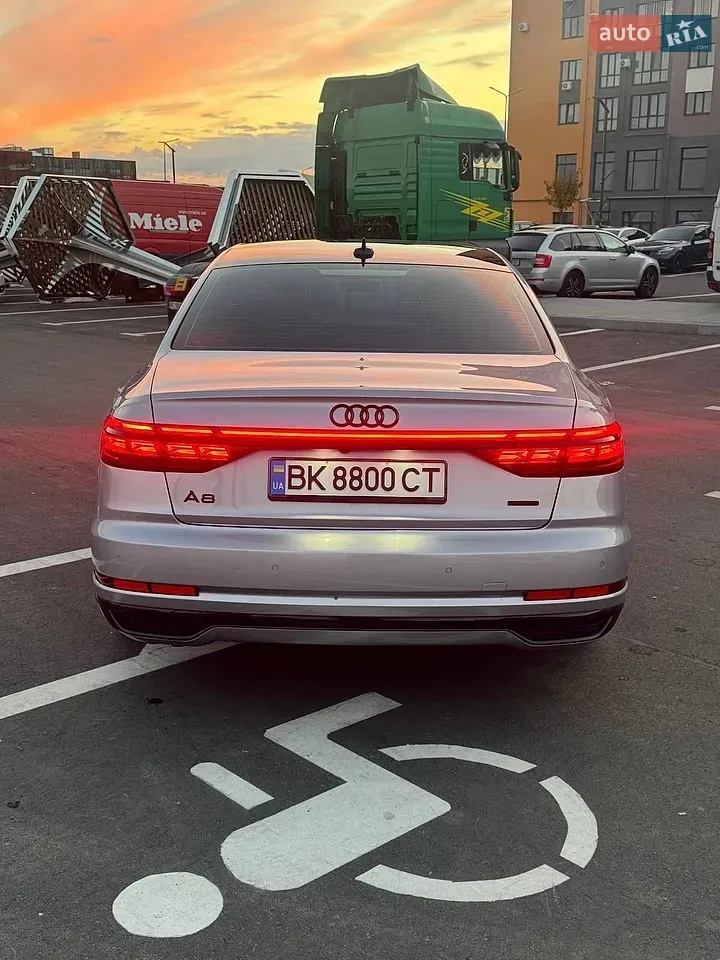 Audi A8 2019 photo 3