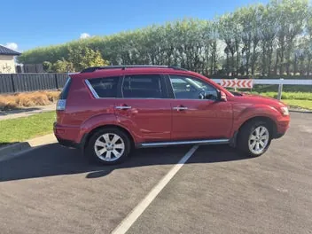 Mitsubishi Outlander 2012 photo 3