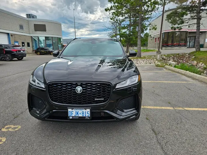 Jaguar F-Pace 2024 photo 2