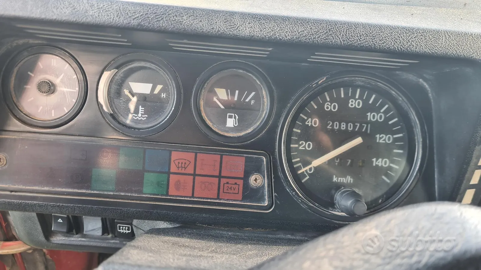 Land Rover Defender 1997 photo 5