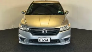 Honda Stream 2008 photo 3