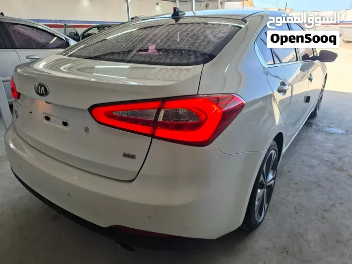 Kia K3 2015 photo 4