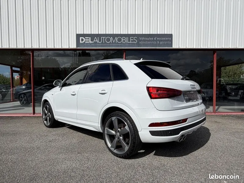 Audi Q3 2015 photo 2