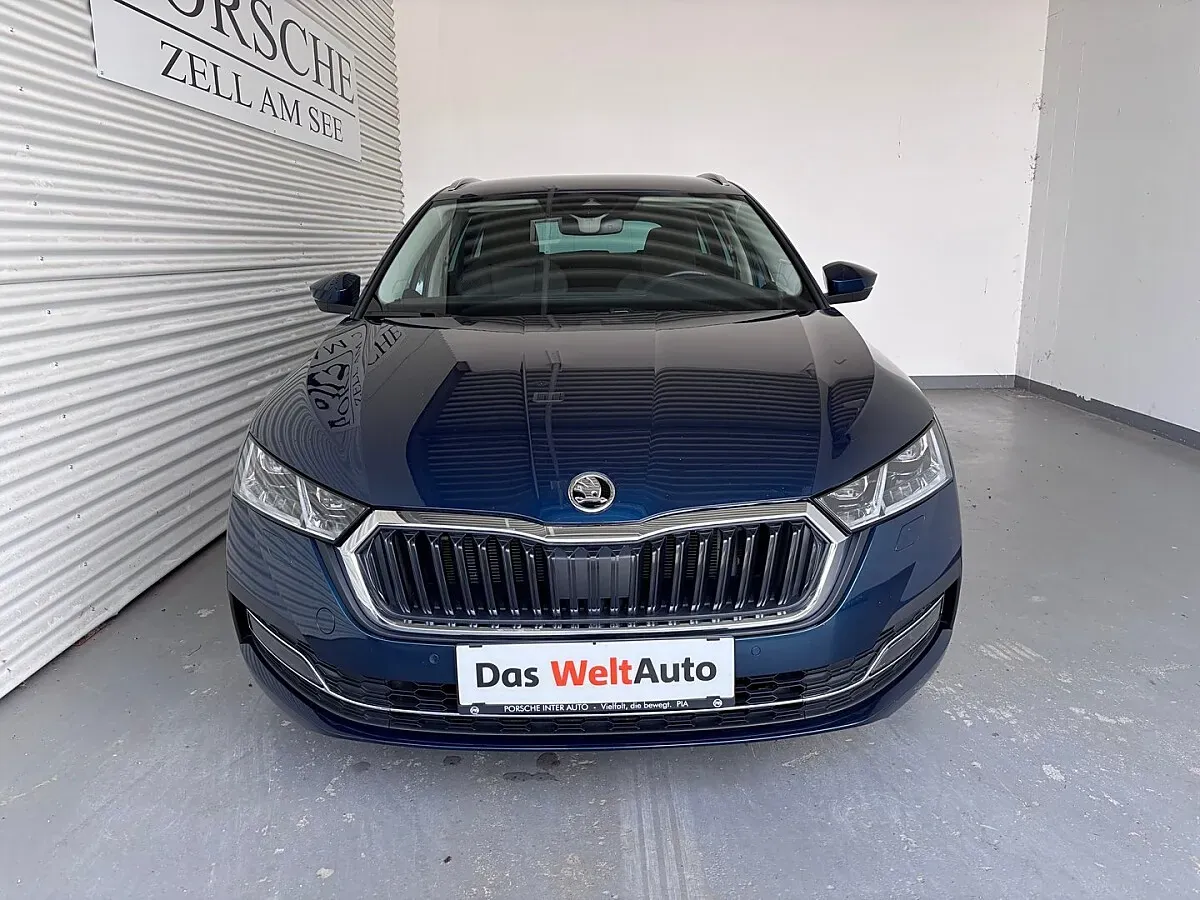 Skoda Octavia 2024 photo 2