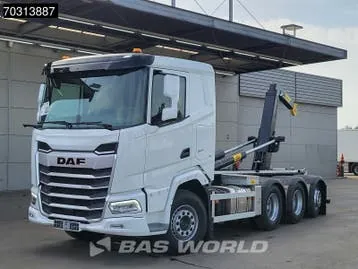 DAF Xf 530 8X4 photo 2