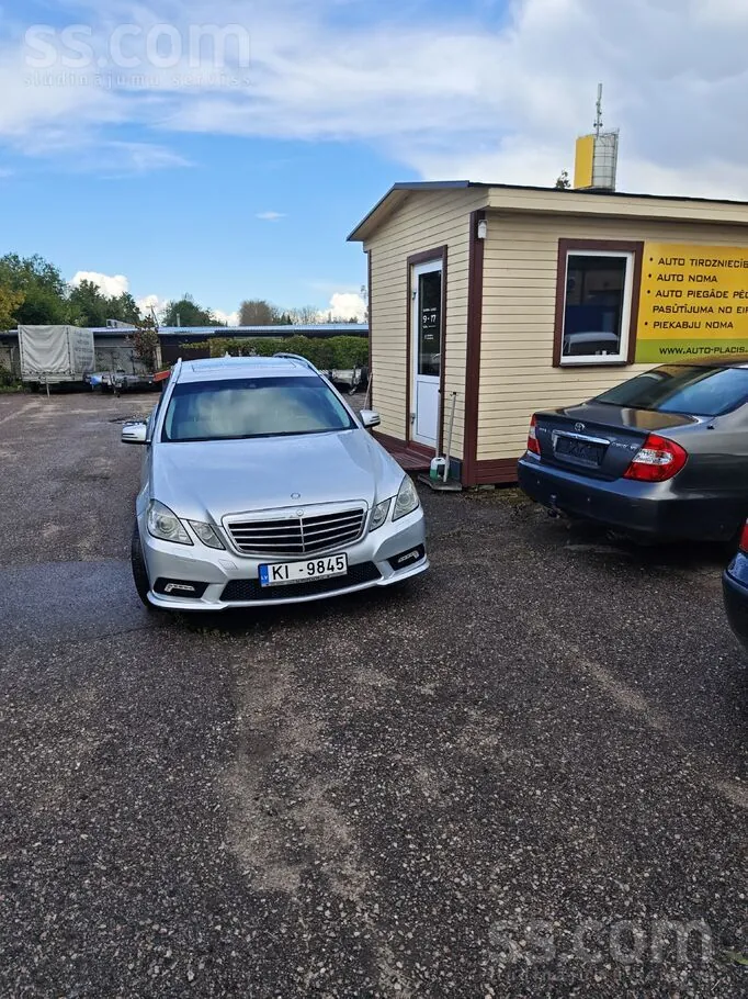 Mercedes-Benz E350 2010 photo 3