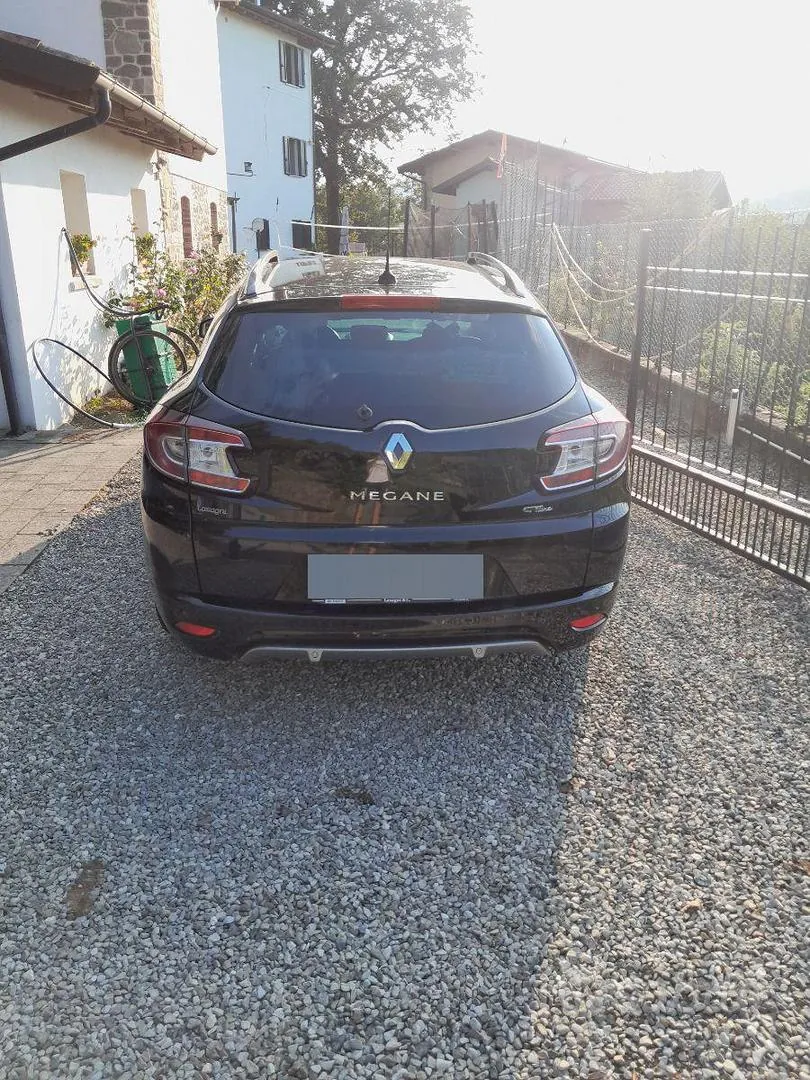 Renault Megane 2012 photo 2