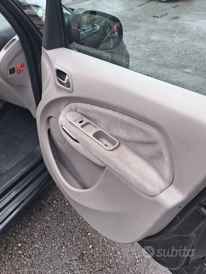 Citroen C3 Picasso 2010 photo 5