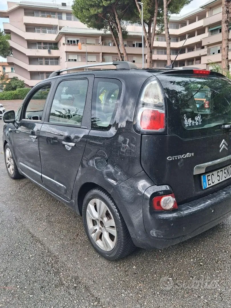 Citroen C3 Picasso 2010 photo 2