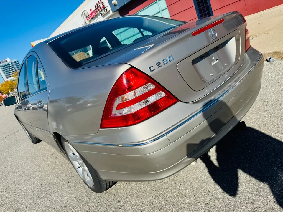 Mercedes-Benz C-Class 2007 photo 4