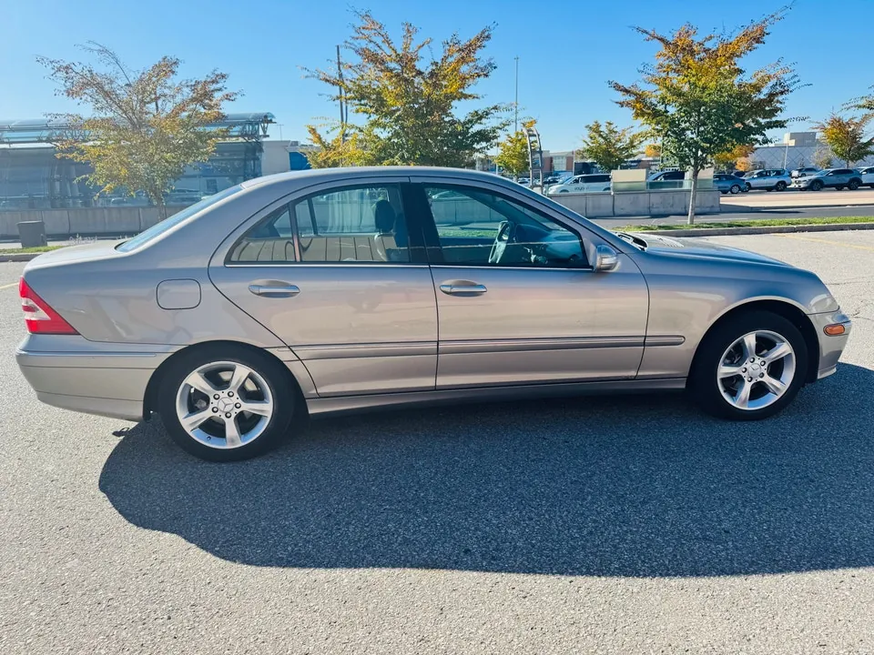Mercedes-Benz C-Class 2007 photo 3