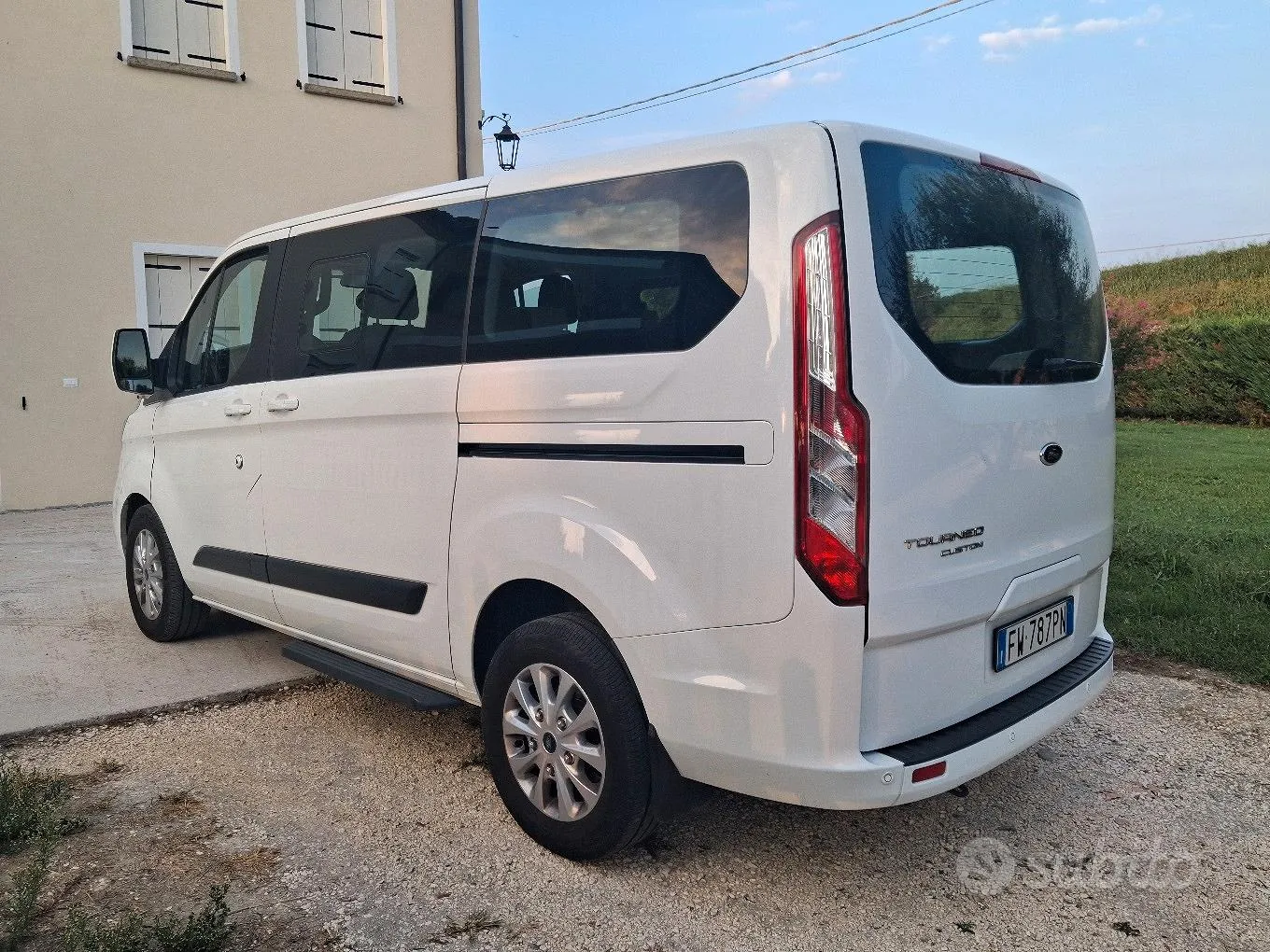 Ford Tourneo Custom 2019 photo 3