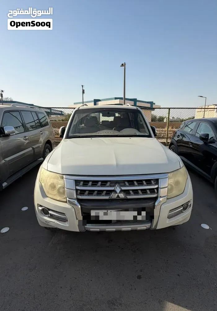 Mitsubishi Pajero 2015 photo 4