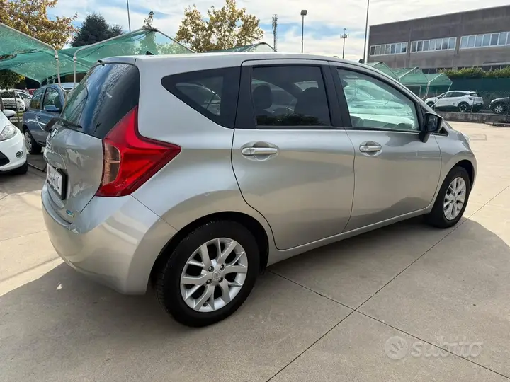 Nissan Note 2013 photo 5