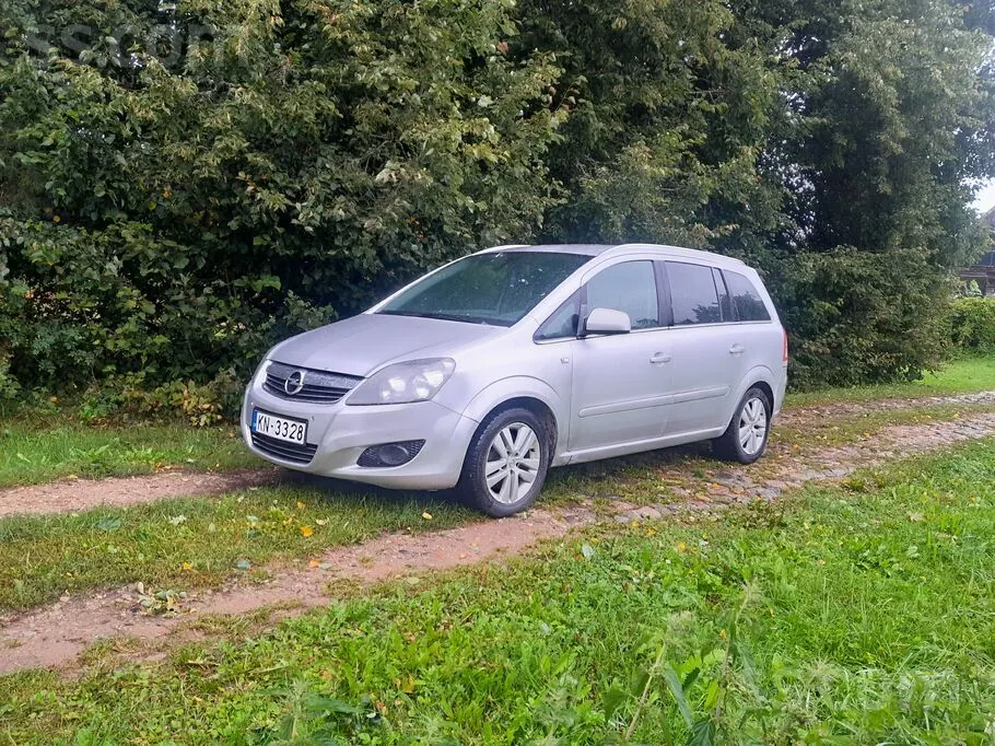 Opel Zafira 2011 photo 4