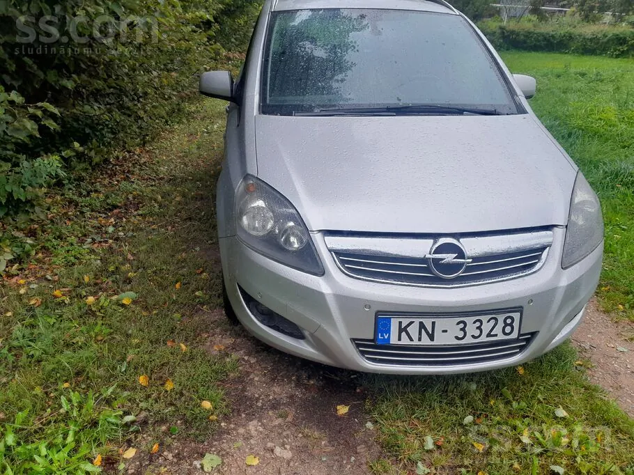 Opel Zafira 2011 photo 3
