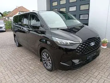 Ford Tourneo Custom 2026 photo 3