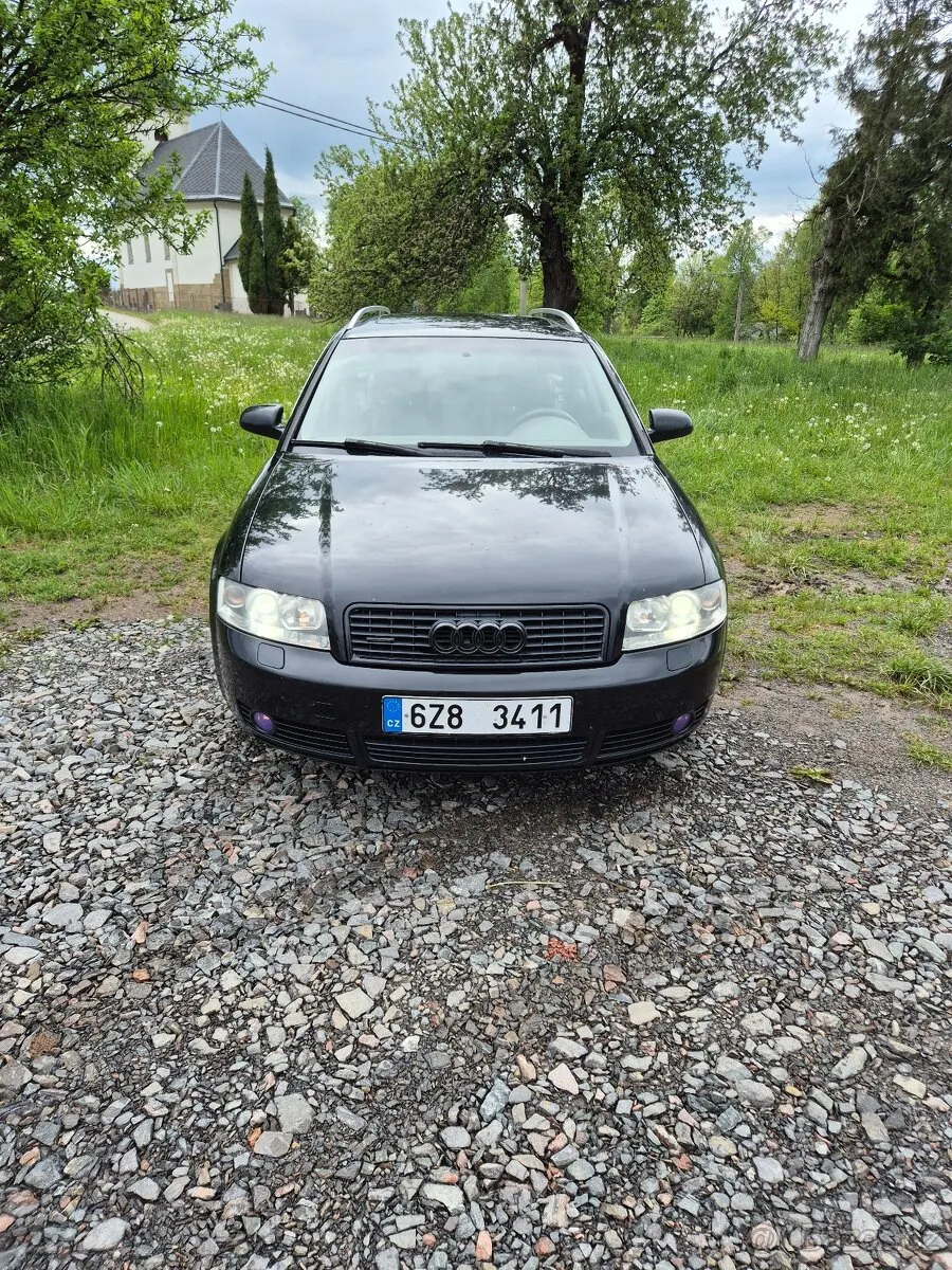 Audi A4 2002 photo 2