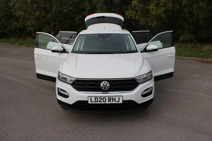 Volkswagen T-Roc 2020 photo 2