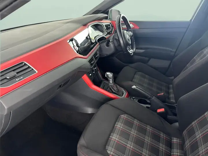 Volkswagen Polo 2018 photo 4