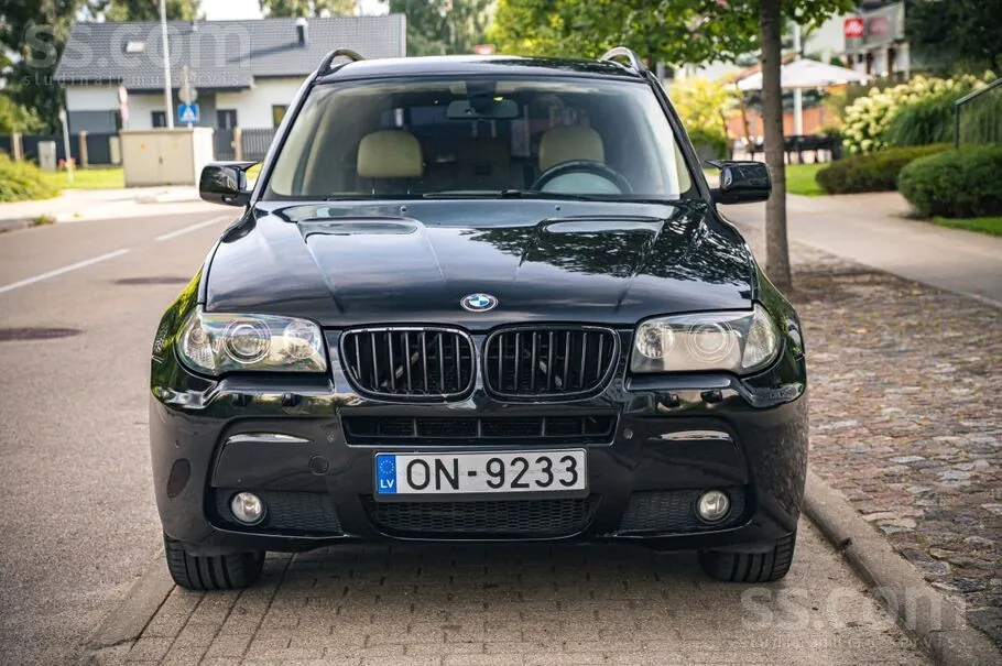 BMW X3 2004 photo 2