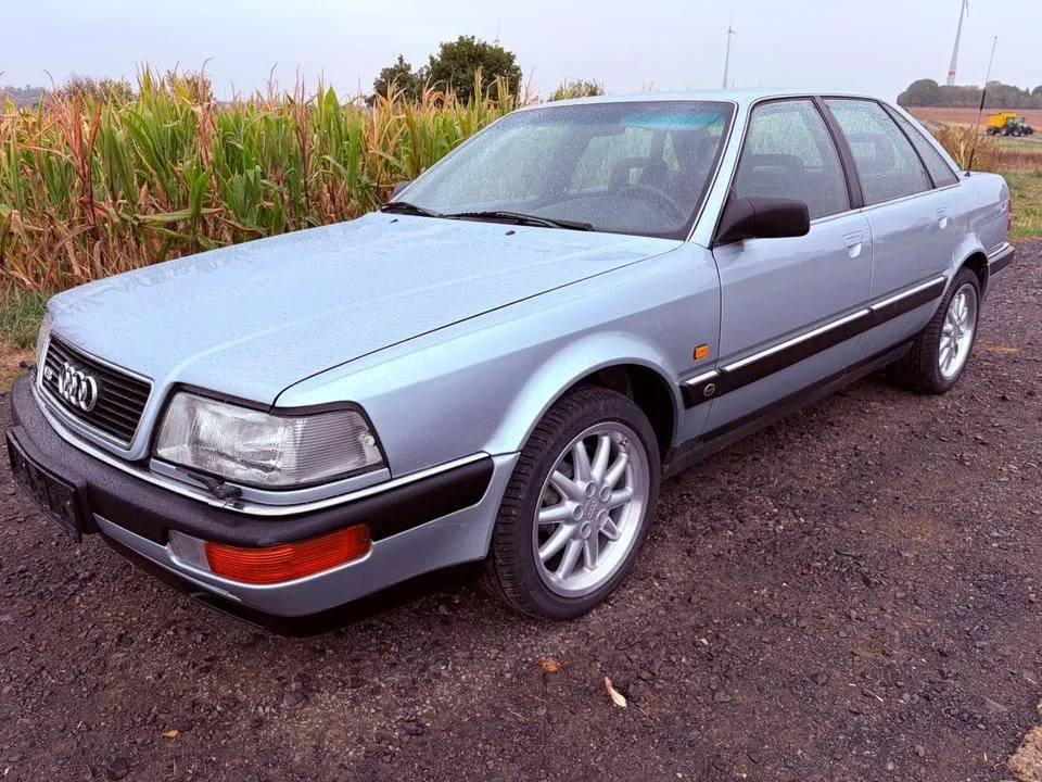 Audi V8