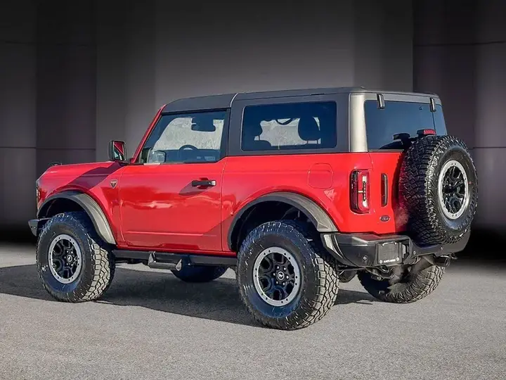 Ford Bronco 2024 photo 3