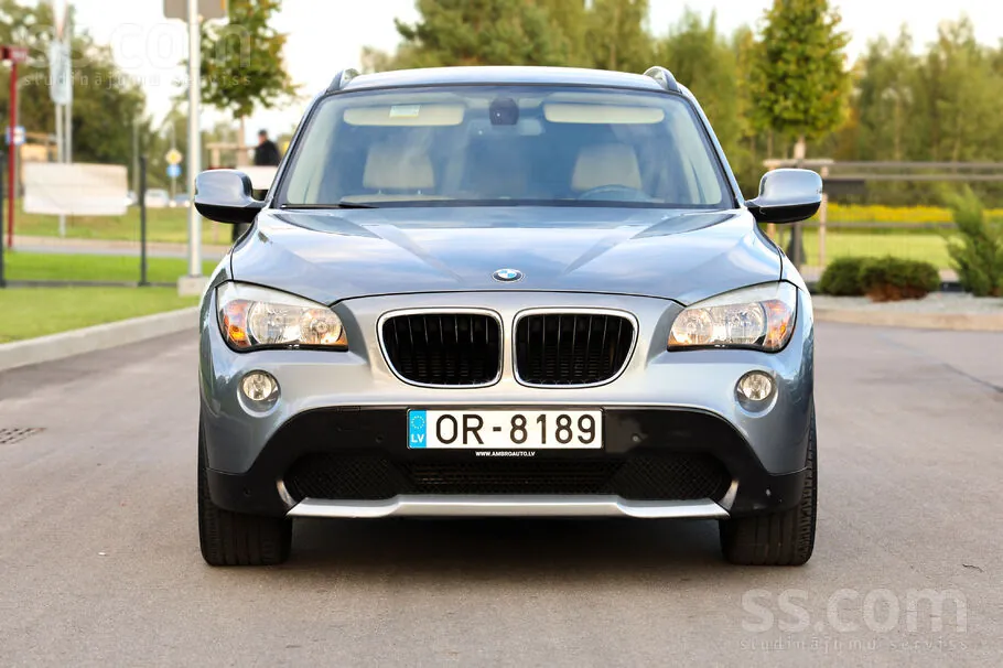 BMW X1 2011 photo 2
