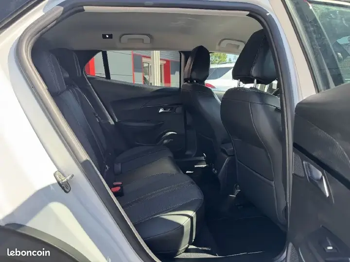 Peugeot 2008 2021 photo 4