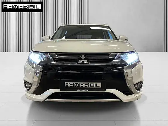 Mitsubishi Outlander 2016 photo 2