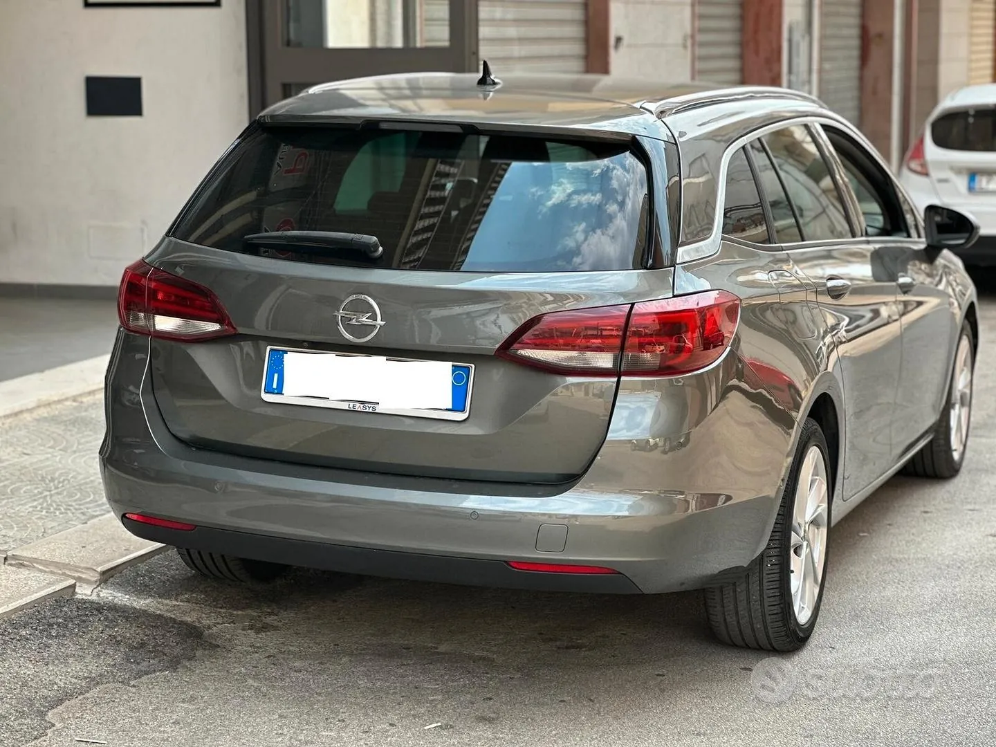 Opel Astra 2020 photo 2