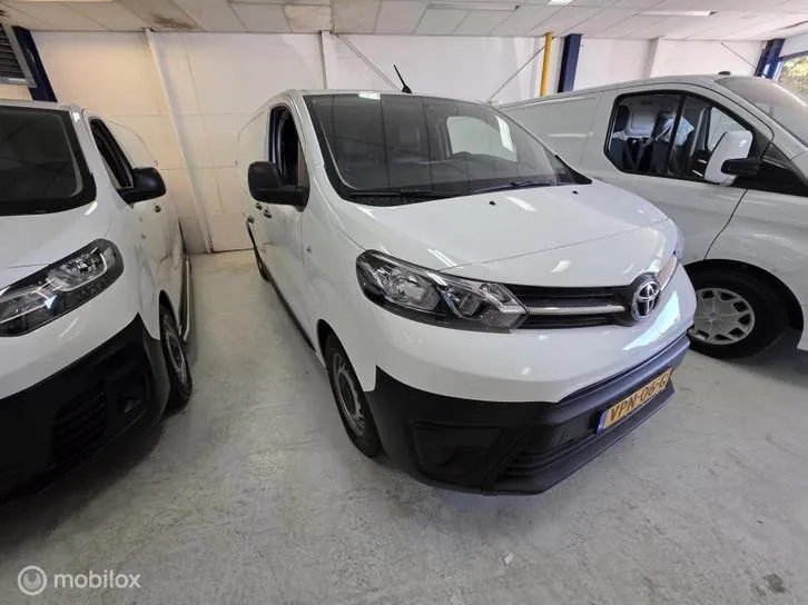 Toyota Proace Worker 2022 photo 2
