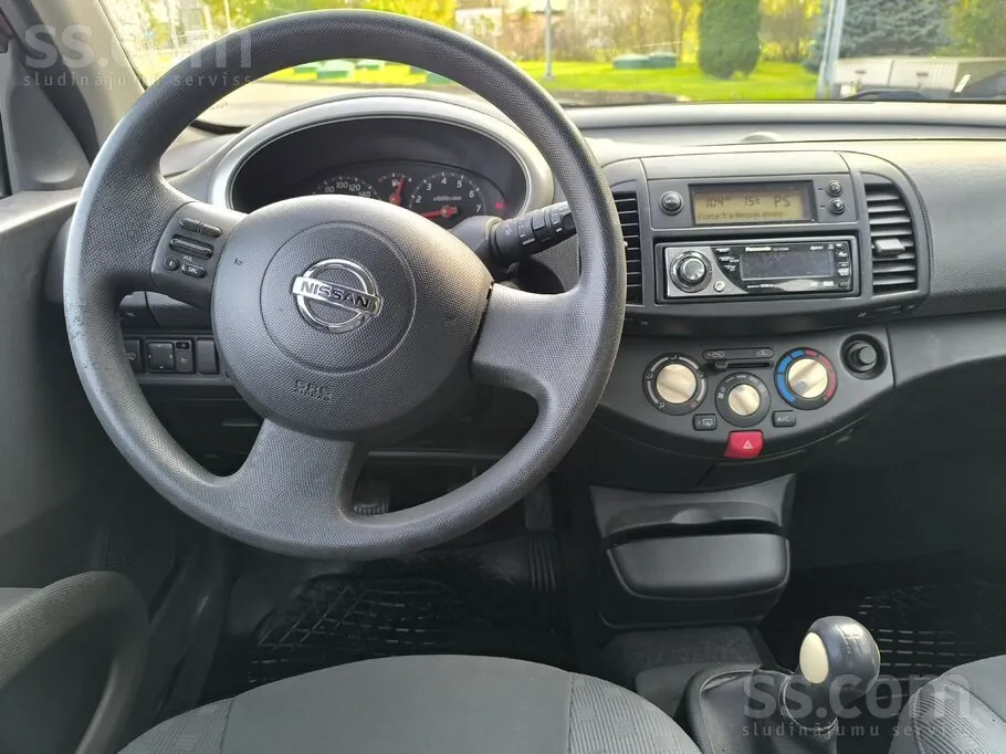 Nissan Micra 2005 photo 5